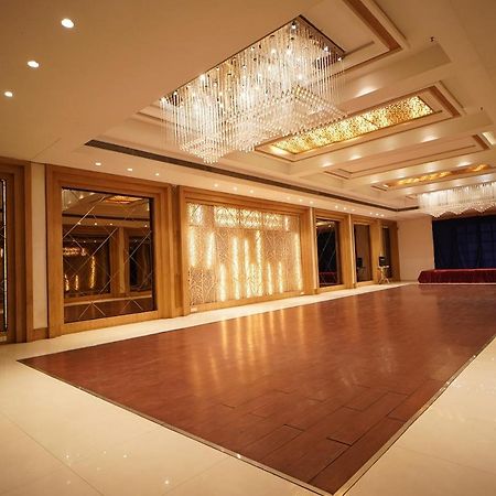 Raj Nandgaon Hotel Amora - Rajnandgaon מראה חיצוני תמונה