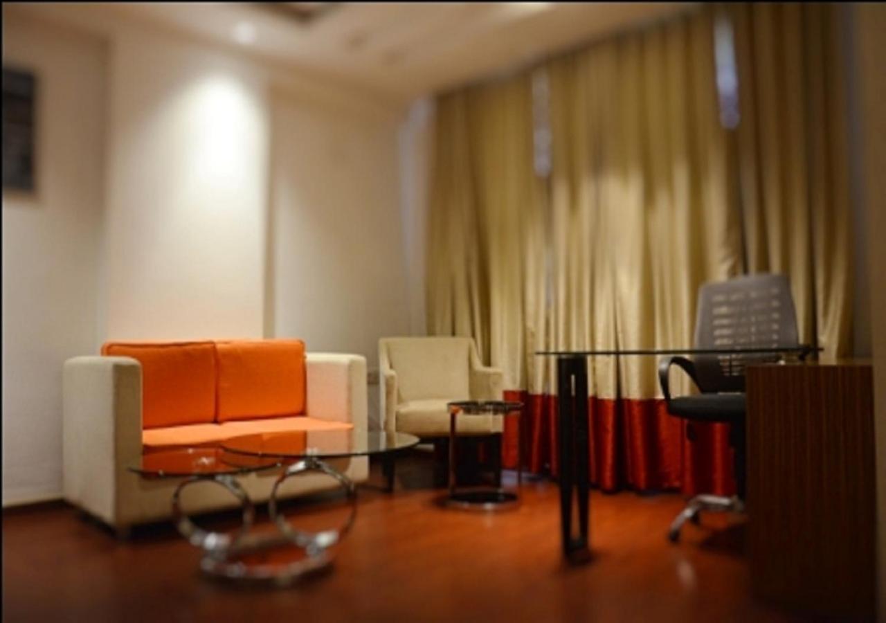 Raj Nandgaon Hotel Amora - Rajnandgaon מראה חיצוני תמונה