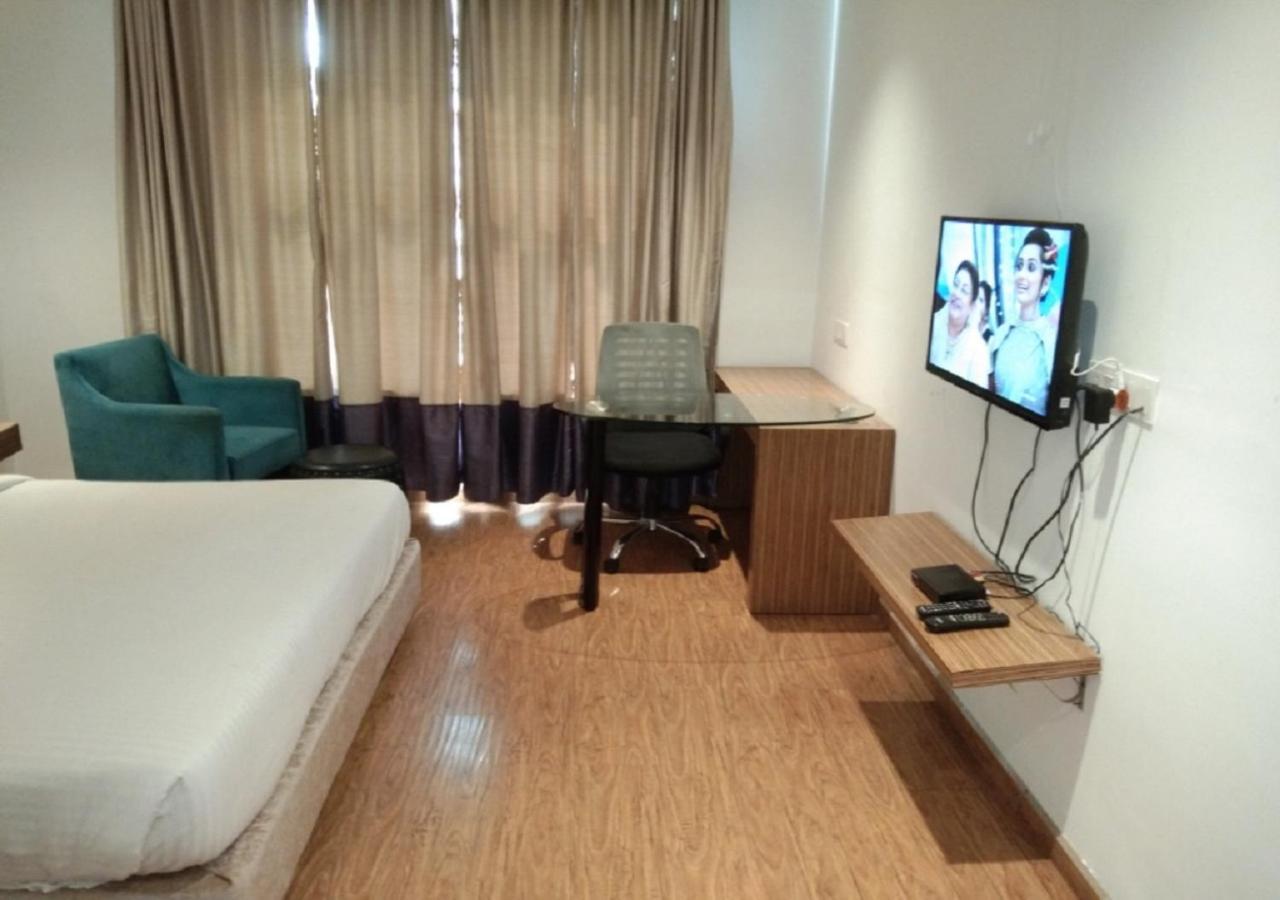 Raj Nandgaon Hotel Amora - Rajnandgaon מראה חיצוני תמונה