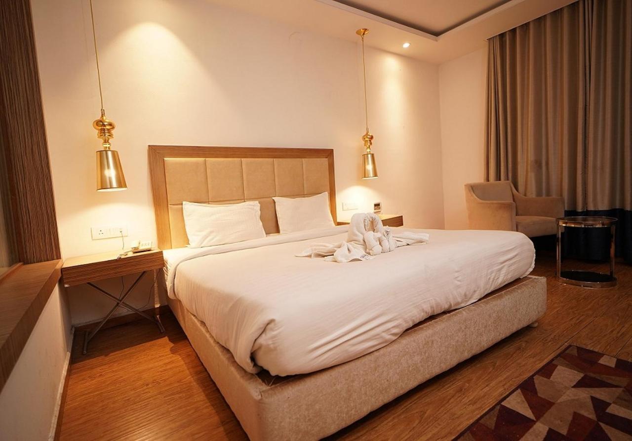 Raj Nandgaon Hotel Amora - Rajnandgaon מראה חיצוני תמונה