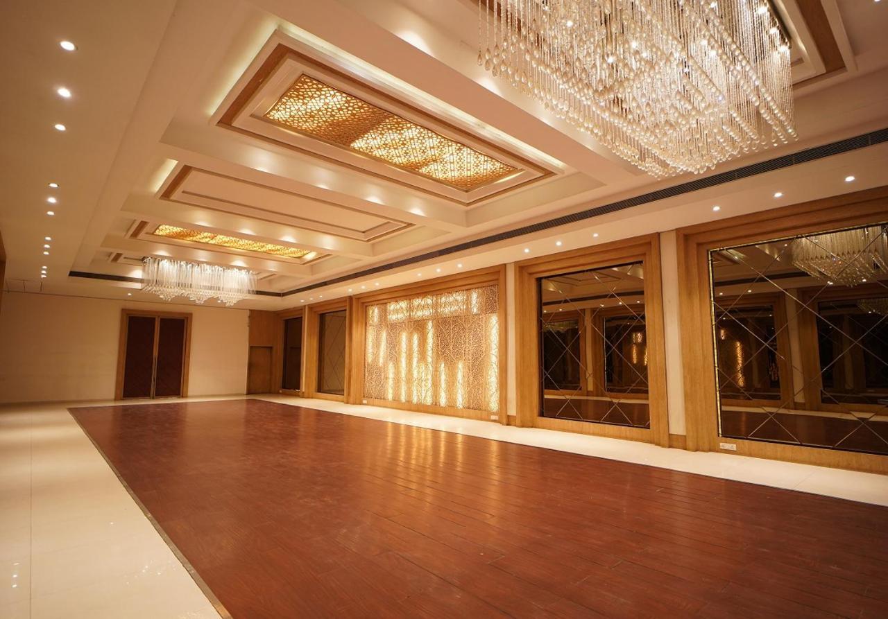 Raj Nandgaon Hotel Amora - Rajnandgaon מראה חיצוני תמונה
