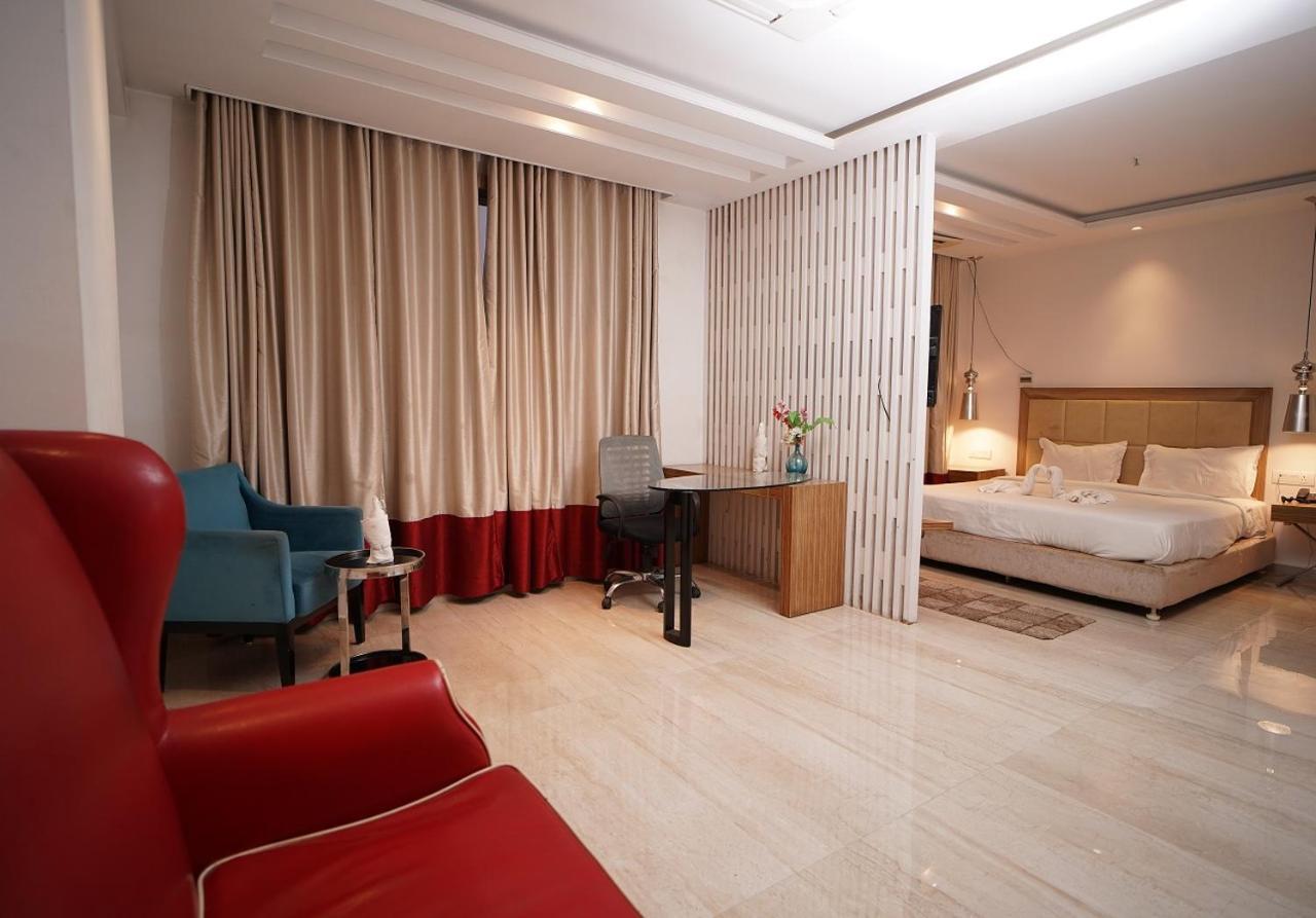 Raj Nandgaon Hotel Amora - Rajnandgaon מראה חיצוני תמונה