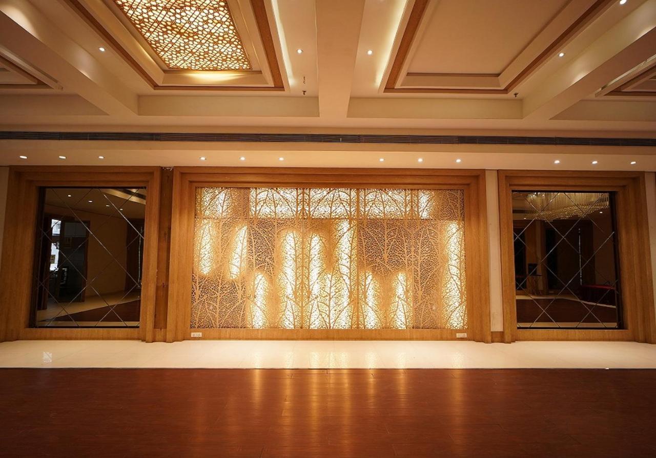 Raj Nandgaon Hotel Amora - Rajnandgaon מראה חיצוני תמונה
