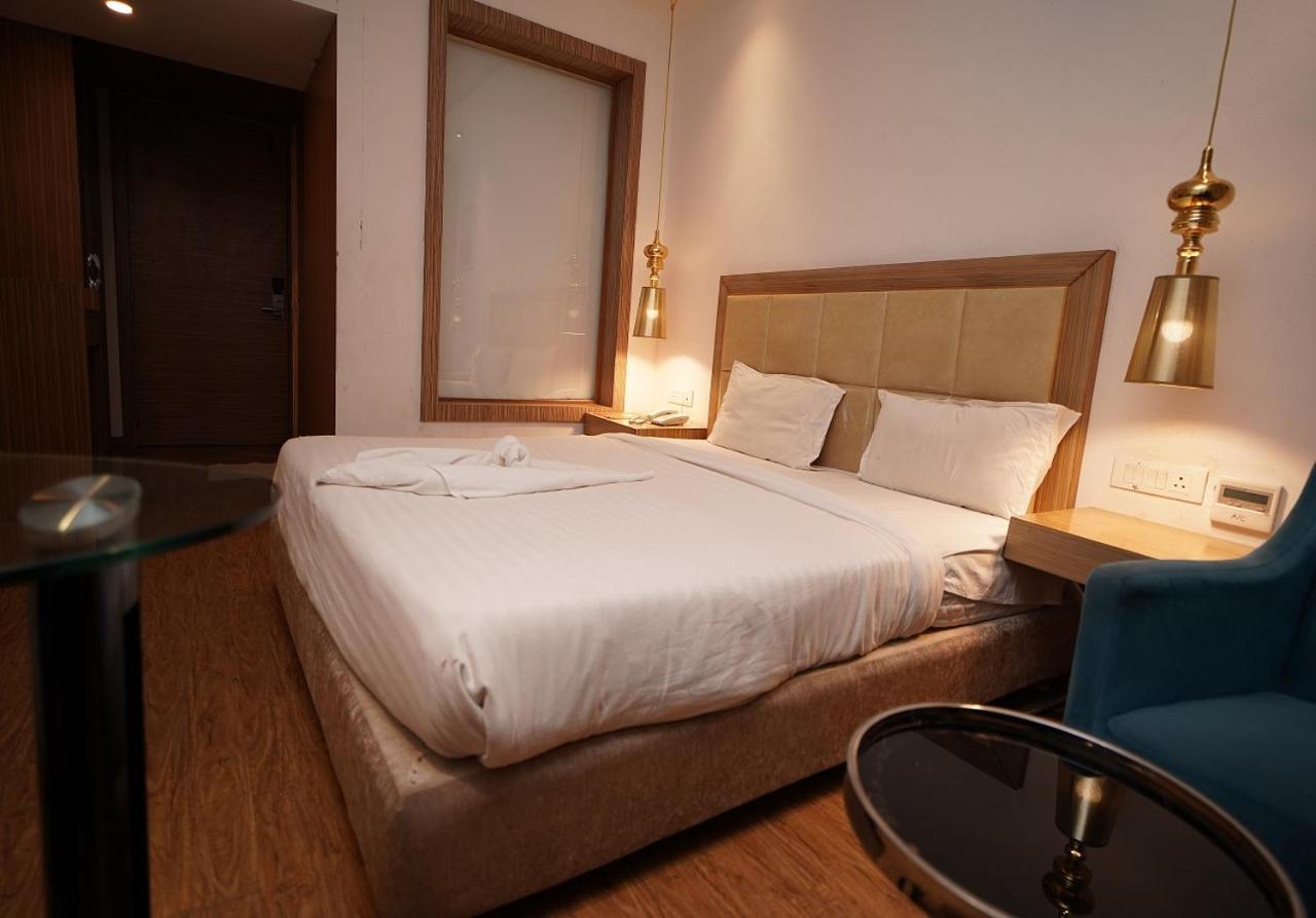 Raj Nandgaon Hotel Amora - Rajnandgaon מראה חיצוני תמונה
