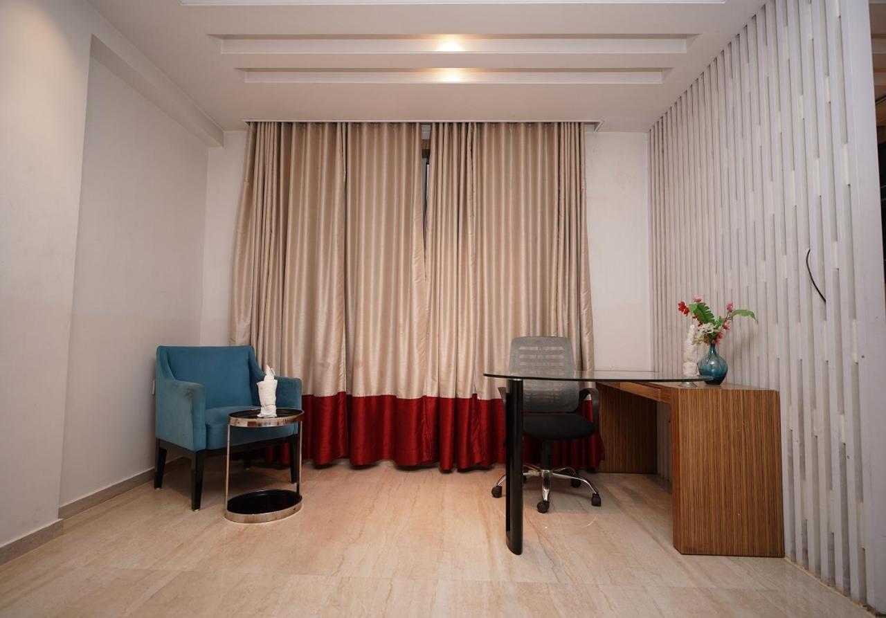 Raj Nandgaon Hotel Amora - Rajnandgaon מראה חיצוני תמונה
