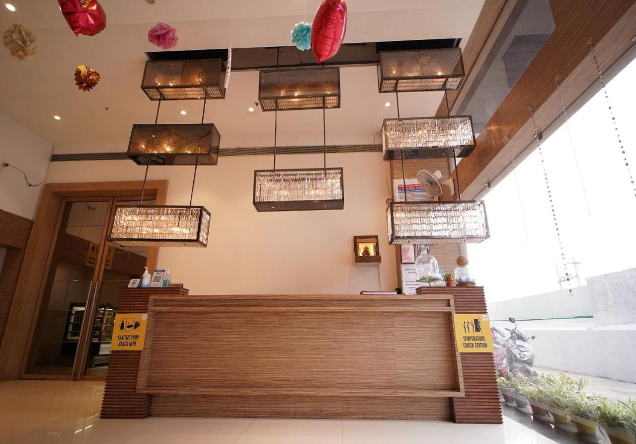 Raj Nandgaon Hotel Amora - Rajnandgaon מראה חיצוני תמונה